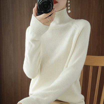 Einfarbiger Kaschmir-Strickpullover mit Rollkragen