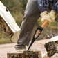 Robuste Axt mit Holzgriff